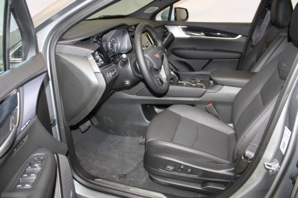 New 2026 CADILLAC XT5 Premium Luxury SUV