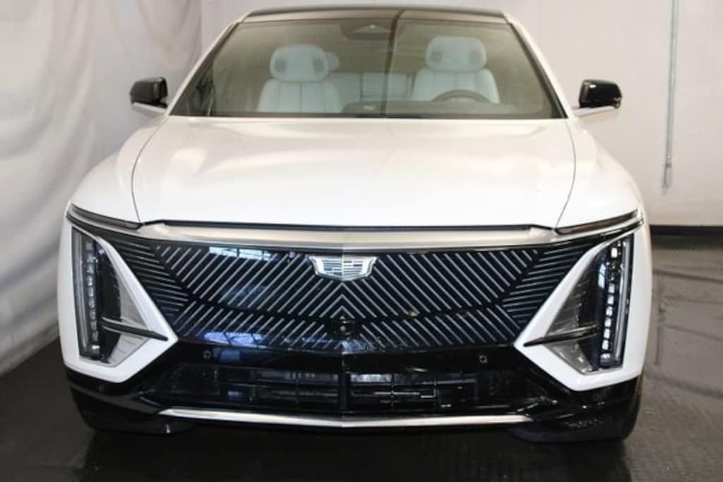 Certified 2024 CADILLAC LYRIQ Luxury 2 SUV