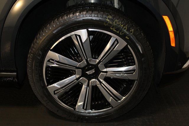 2025 Cadillac Escalade IQ Luxury 1 - Photo 39