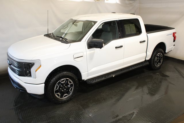 Used 2023 Ford F-150 Lightning XLT with VIN 1FTVW1EL2PWG63252 for sale in Cleveland, OH