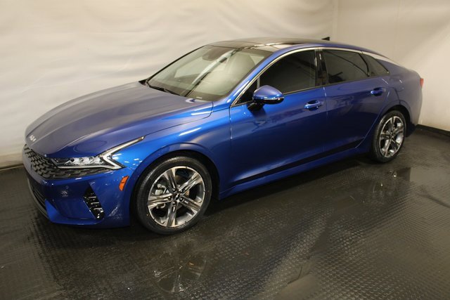 2022 Kia K5 EX photo 2