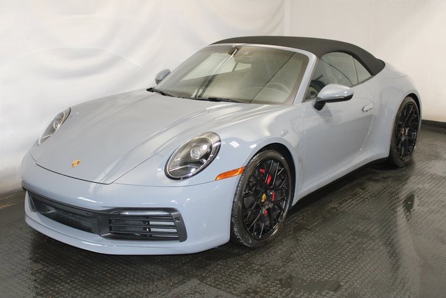 2024 Porsche 911 4S 4 GTS Cabriolet photo 2