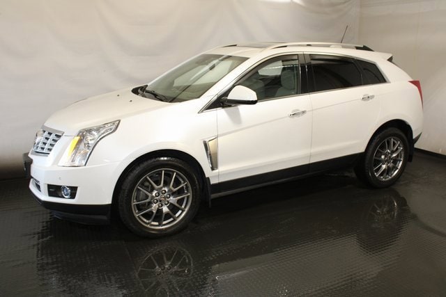Used 2015 Cadillac SRX Performance Collection with VIN 3GYFNFE36FS550008 for sale in Cleveland, OH