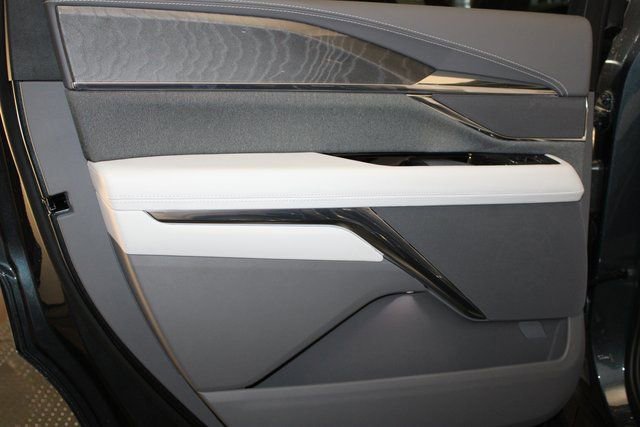 2025 Cadillac Escalade IQ Luxury 1 - Photo 15