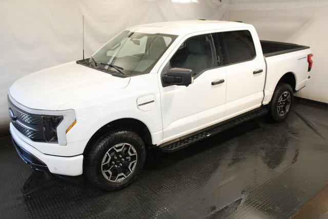Used 2023 Ford F-150 Lightning XLT with VIN 1FTVW1EL2PWG63252 for sale in Cleveland, OH