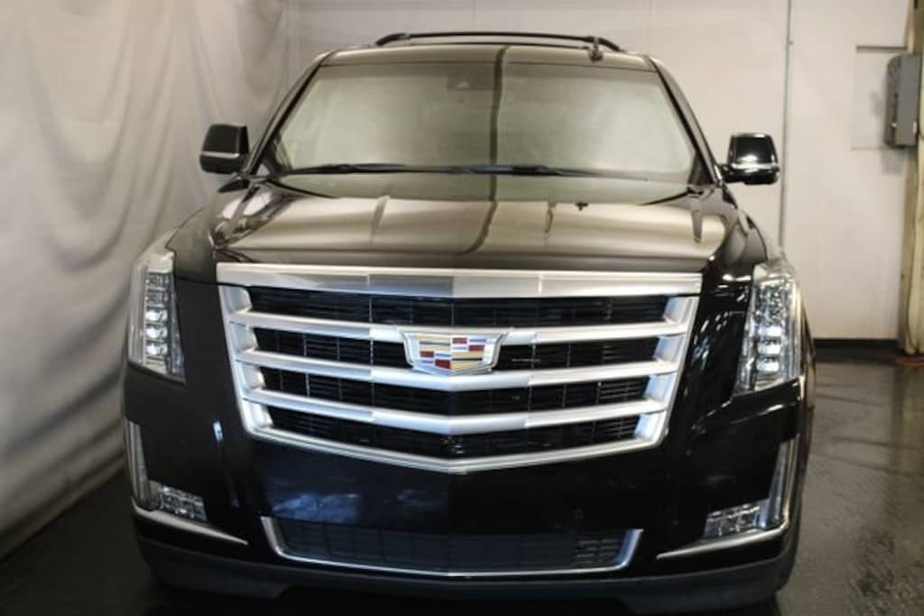 Used 2019 CADILLAC Escalade Luxury SUV