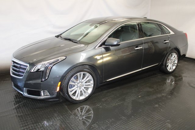 2018 Cadillac XTS Luxury photo 2
