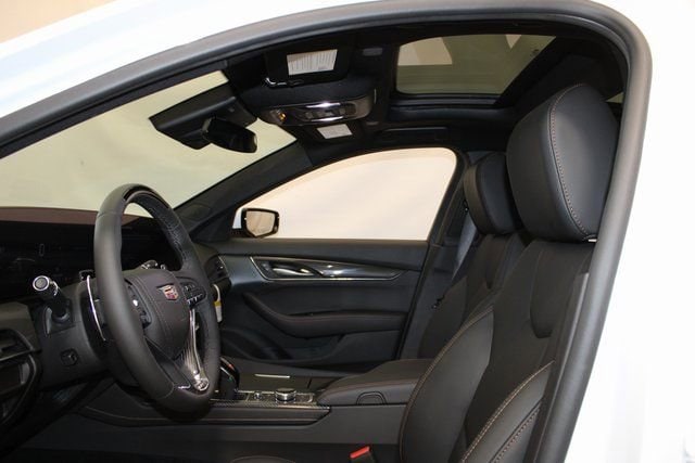 2026 Cadillac CT5 V-Series - Photo 7