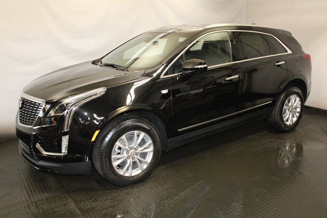2025 Cadillac XT5 Luxury photo 2