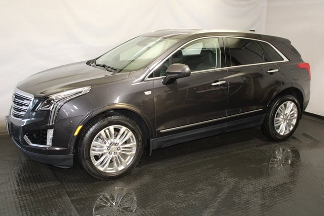 Used 2017 Cadillac XT5 Premium Luxury with VIN 1GYKNERS7HZ106183 for sale in Cleveland, OH