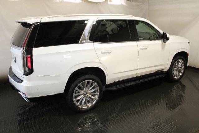 2023 Cadillac Escalade Premium Luxury photo 4