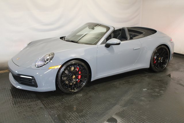 2024 Porsche 911 4S 4 GTS Cabriolet photo 3