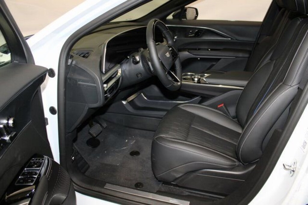 New 2026 CADILLAC LYRIQ Sport SUV