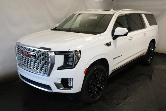2024 GMC Yukon XL Denali's photo
