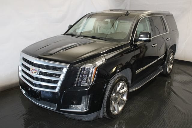2017 CADILLAC Escalade