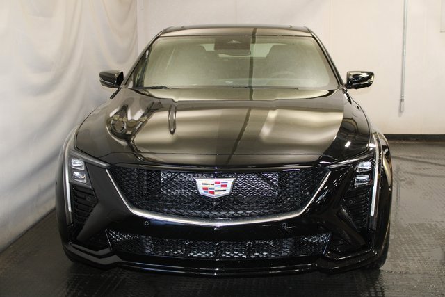 2025 Cadillac CT5 V photo 3