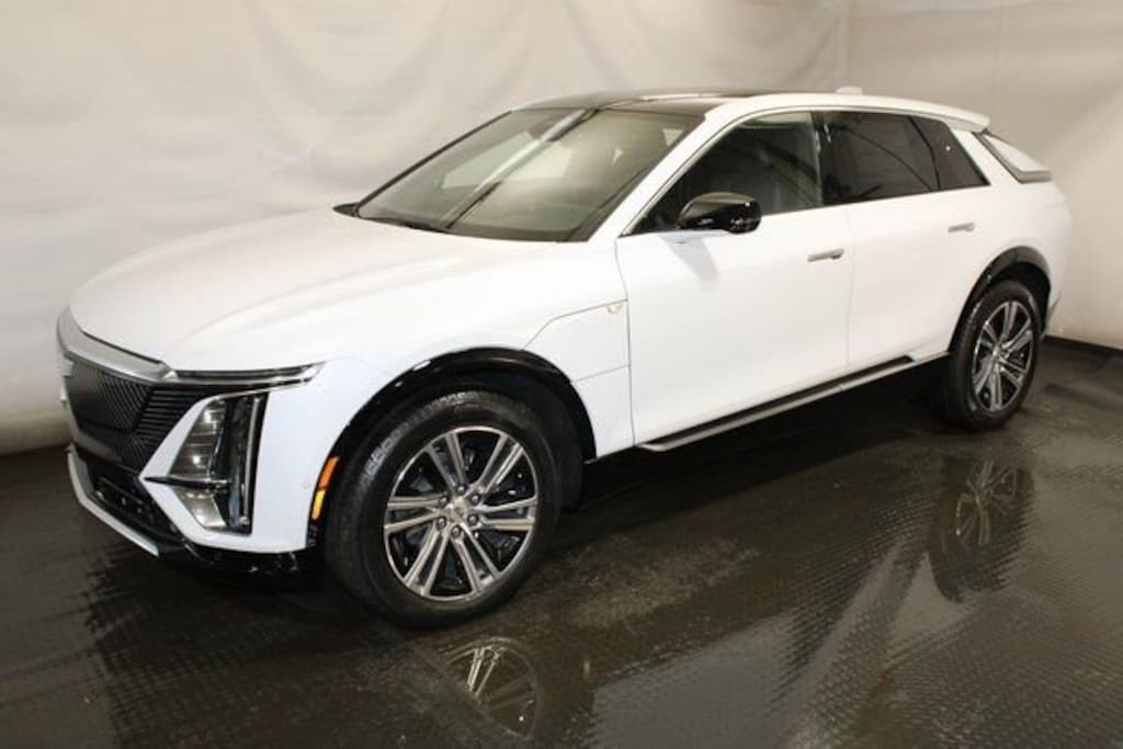 New 2026 CADILLAC LYRIQ Luxury SUV