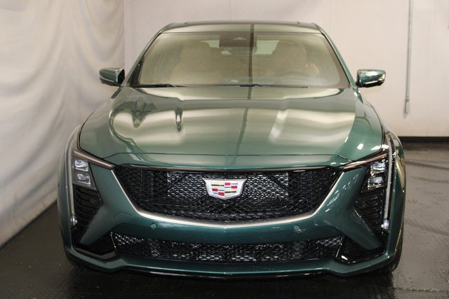 2025 Cadillac CT5 V photo 3