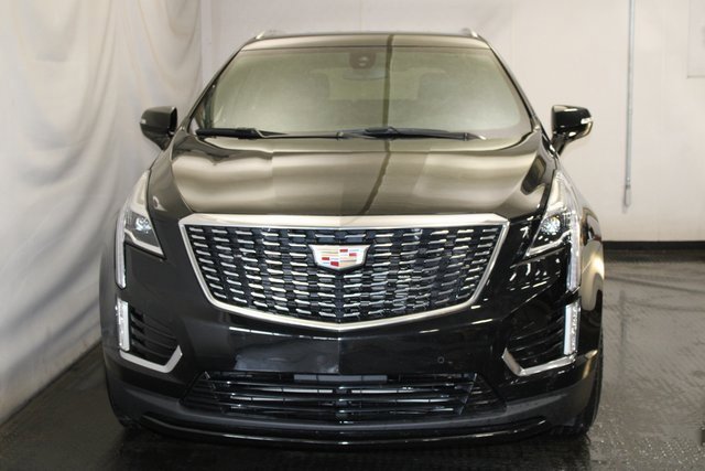 2023 Cadillac XT5 Luxury photo 3