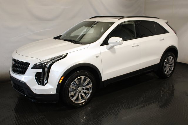 2023 Cadillac XT4 Sport photo 2