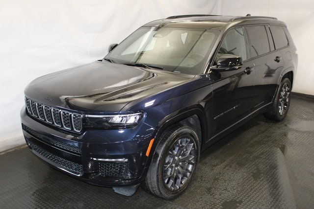 2024 Jeep Grand Cherokee L Summit Reserve's photo