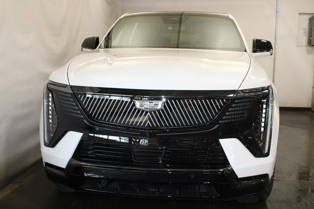 2025 Cadillac Escalade IQ Sport photo 3