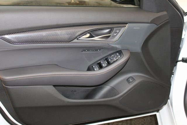 2026 Cadillac CT5 V-Series - Photo 33
