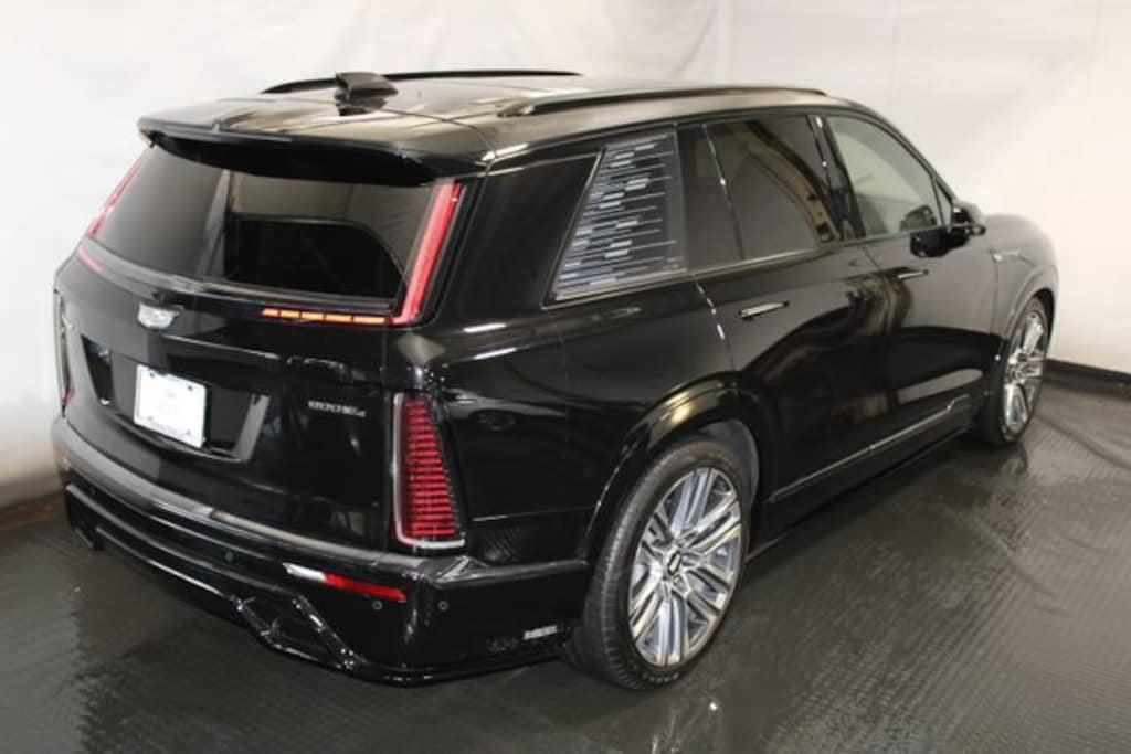 Certified 2026 CADILLAC VISTIQ Platinum SUV