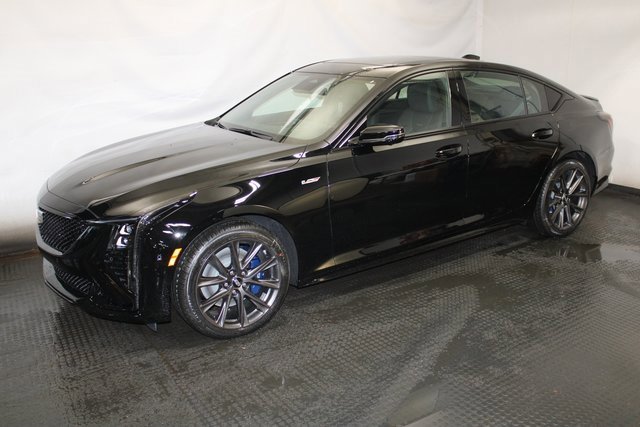 2026 Cadillac CT5 V photo 2