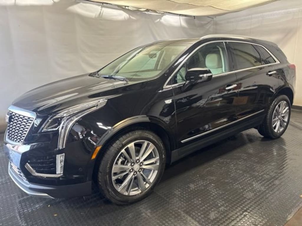 New 2026 CADILLAC XT5 Premium Luxury SUV