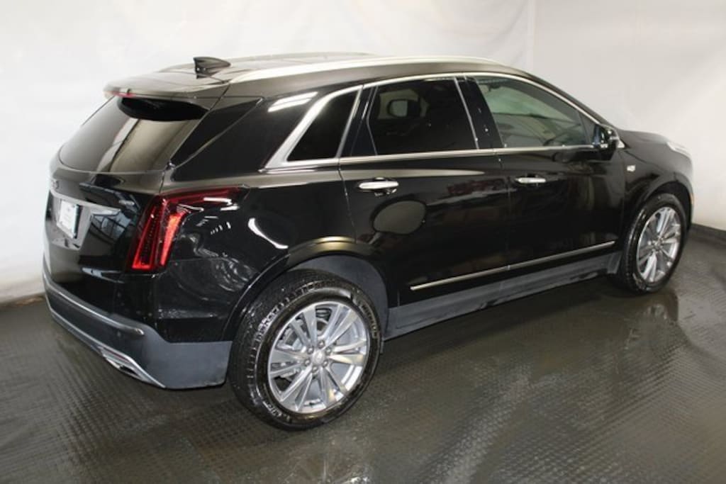 Certified 2025 CADILLAC XT5 Premium Luxury SUV