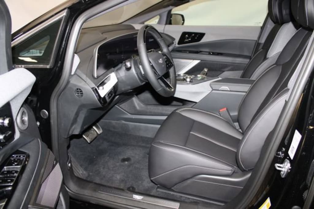New 2026 CADILLAC OPTIQ Luxury SUV