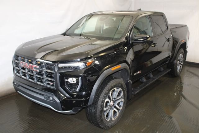 2023 GMC Canyon AT4 4WD Crew Cab Short Box's photo