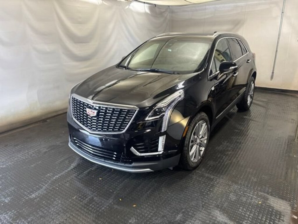 New 2026 CADILLAC XT5 Premium Luxury SUV