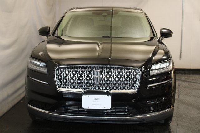 2021 Lincoln Nautilus Reserve photo 3