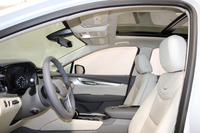2026 Cadillac XT5 Premium Luxury - Photo 6