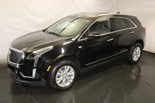 2025 Cadillac XT5 Luxury photo 2