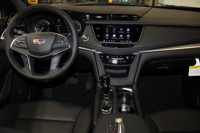 2026 Cadillac XT5 Luxury - Photo 10