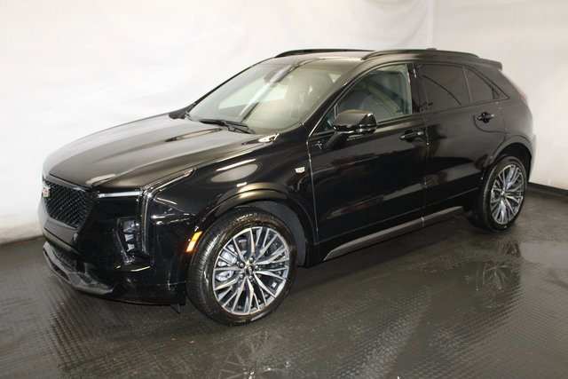 2024 Cadillac XT4 Sport photo 2