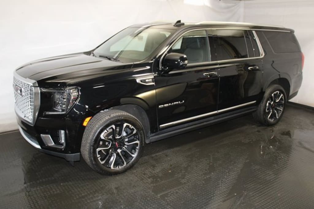 Used 2022 GMC Yukon XL Denali SUV