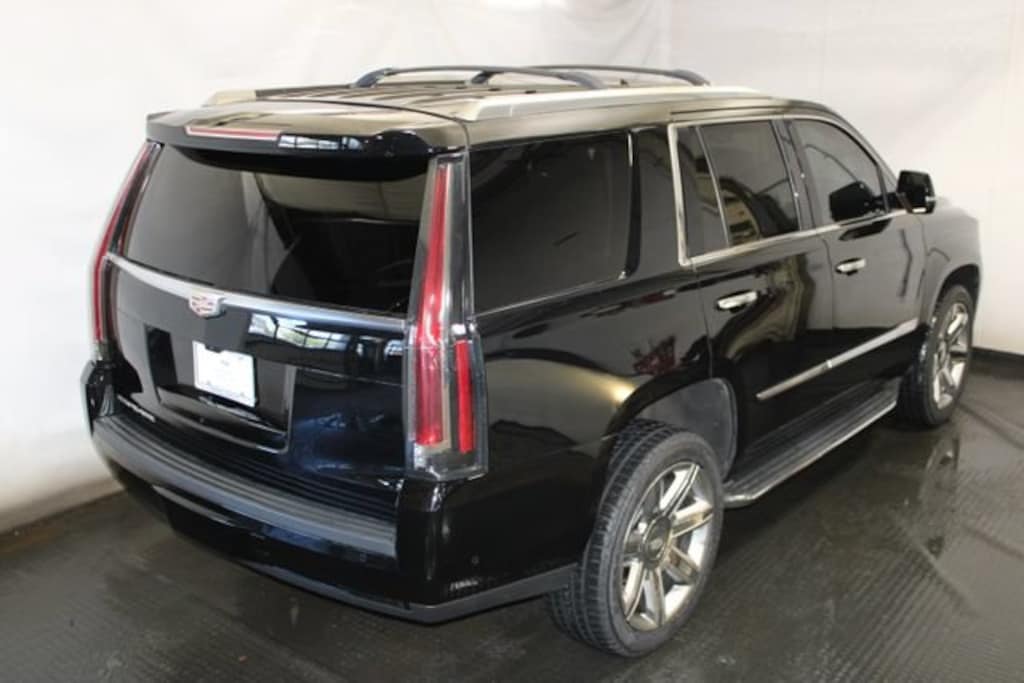 Used 2019 CADILLAC Escalade Luxury SUV