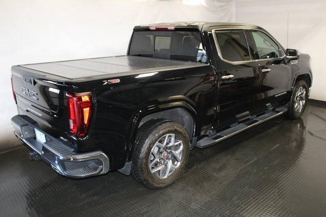 2022 Gmc Sierra 1500 SLT photo 4