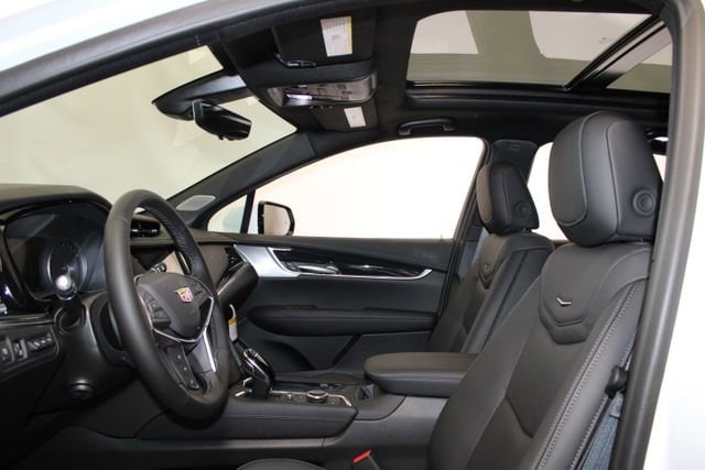 2026 Cadillac XT5 Premium Luxury - Photo 6