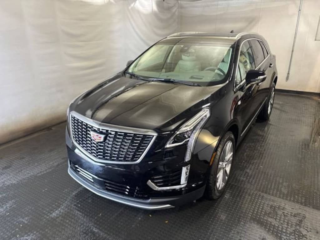 New 2026 CADILLAC XT5 Premium Luxury SUV