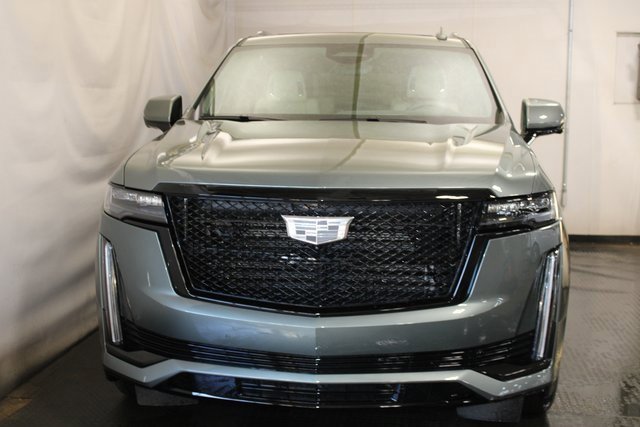 2024 Cadillac Escalade Sport Platinum photo 2