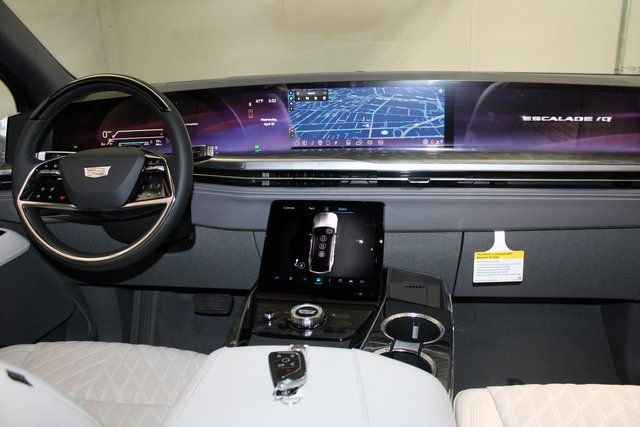 2025 Cadillac Escalade IQ Luxury 1 - Photo 17