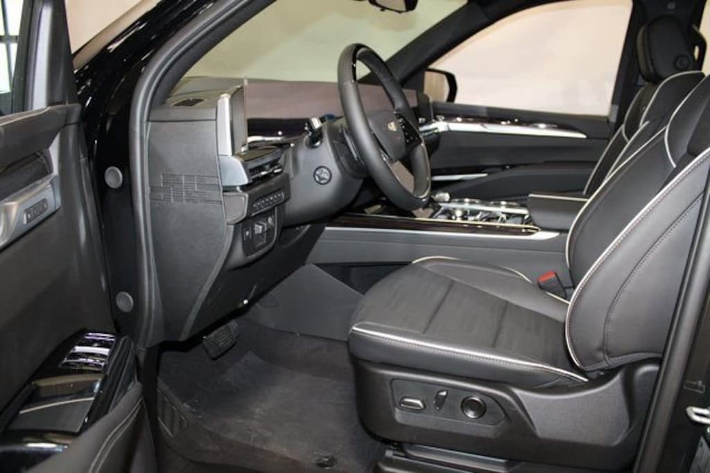 New 2026 CADILLAC Escalade Luxury SUV