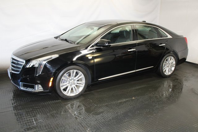 2019 Cadillac XTS Luxury photo 2