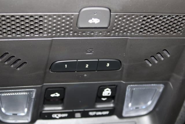 2025 Cadillac XT6 Premium Luxury - Photo 22