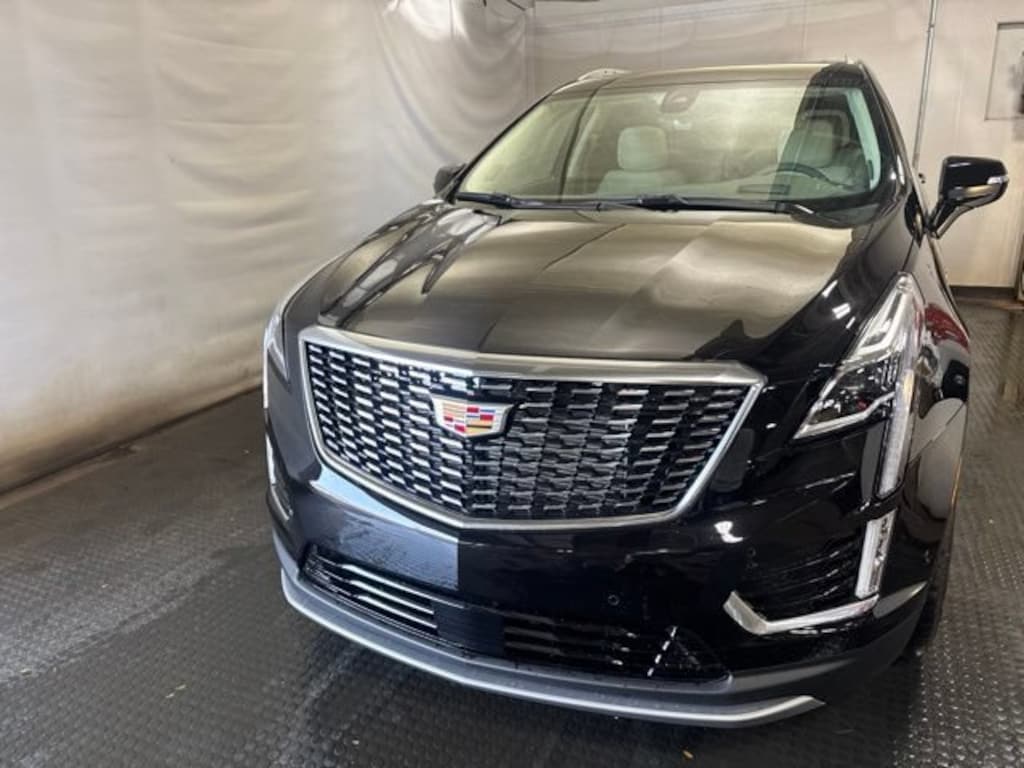 New 2026 CADILLAC XT5 Premium Luxury SUV